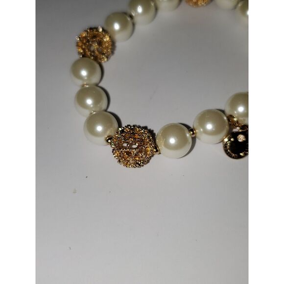A Charter Club Faux Pearl and Gold Tone Bracelet Classy Stretchy Evening - Picture 5 of 8
